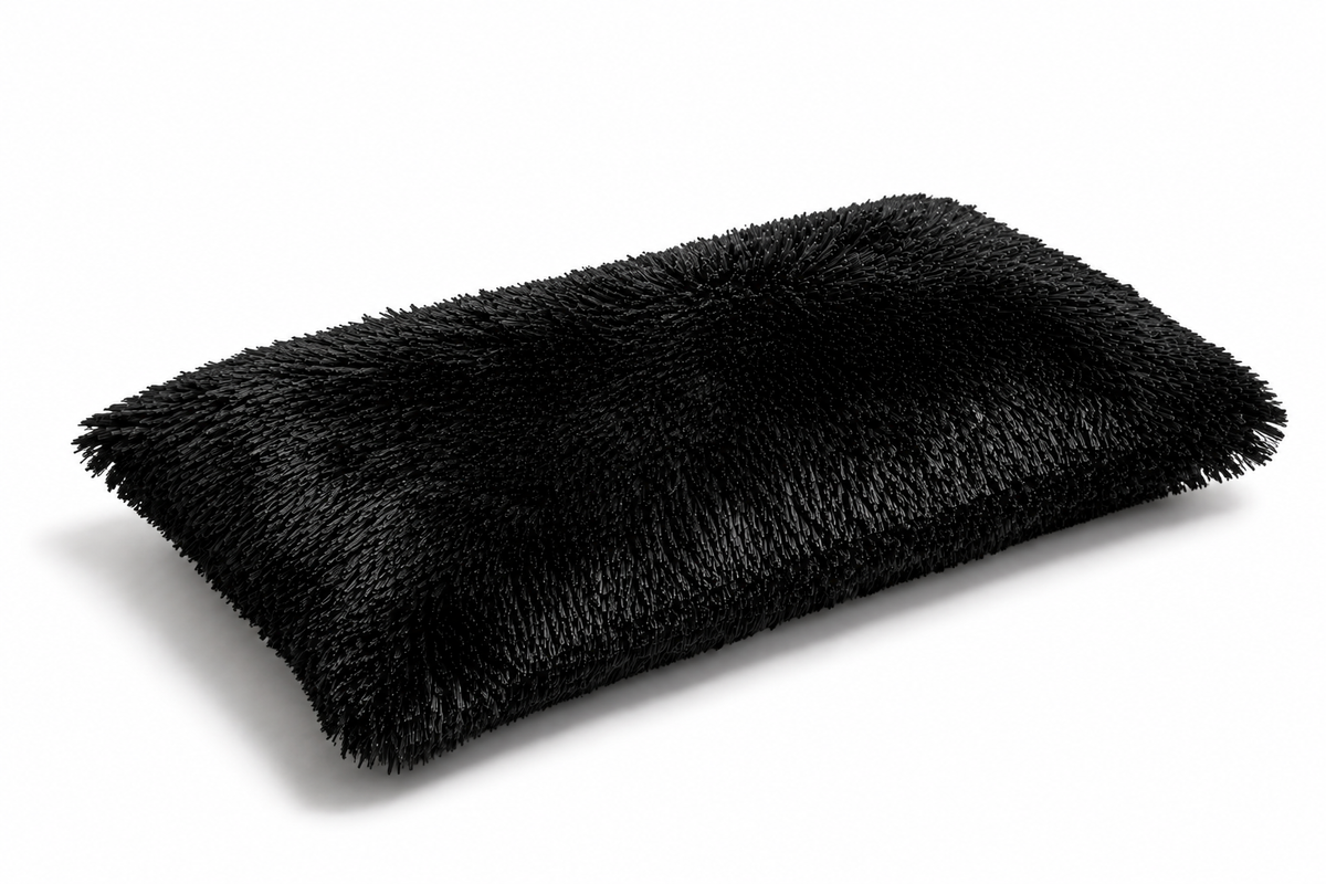 Almohada de Pelo Largo Negra Ultra Suave Tipo Peluche